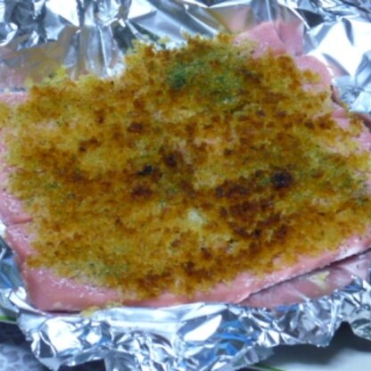 魚ニソで作りました。
パン粉が足りなくなって手抜きみたいになっちゃったけど、とっても美味しかったです♪
父「お魚のソーセージがこんなに美味しくなるのか～」って♪